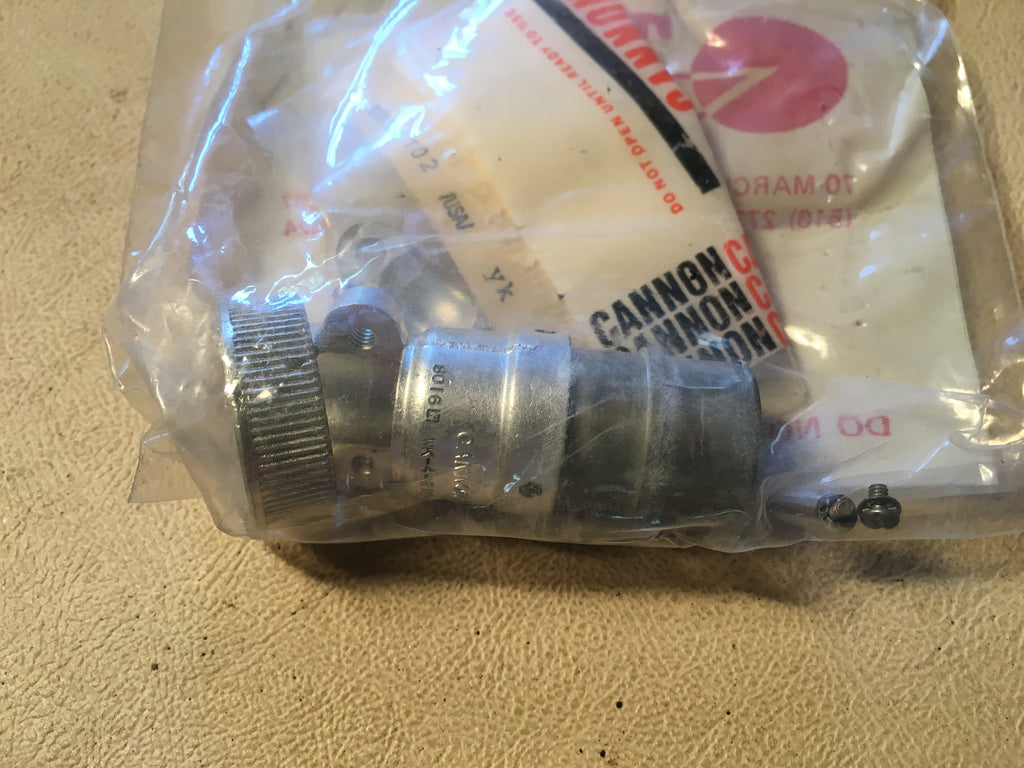 King Radio Small Part:  030-2268-00 aka 030-02268-0000.  NOS,  Circa 1970, 1980, 1990.