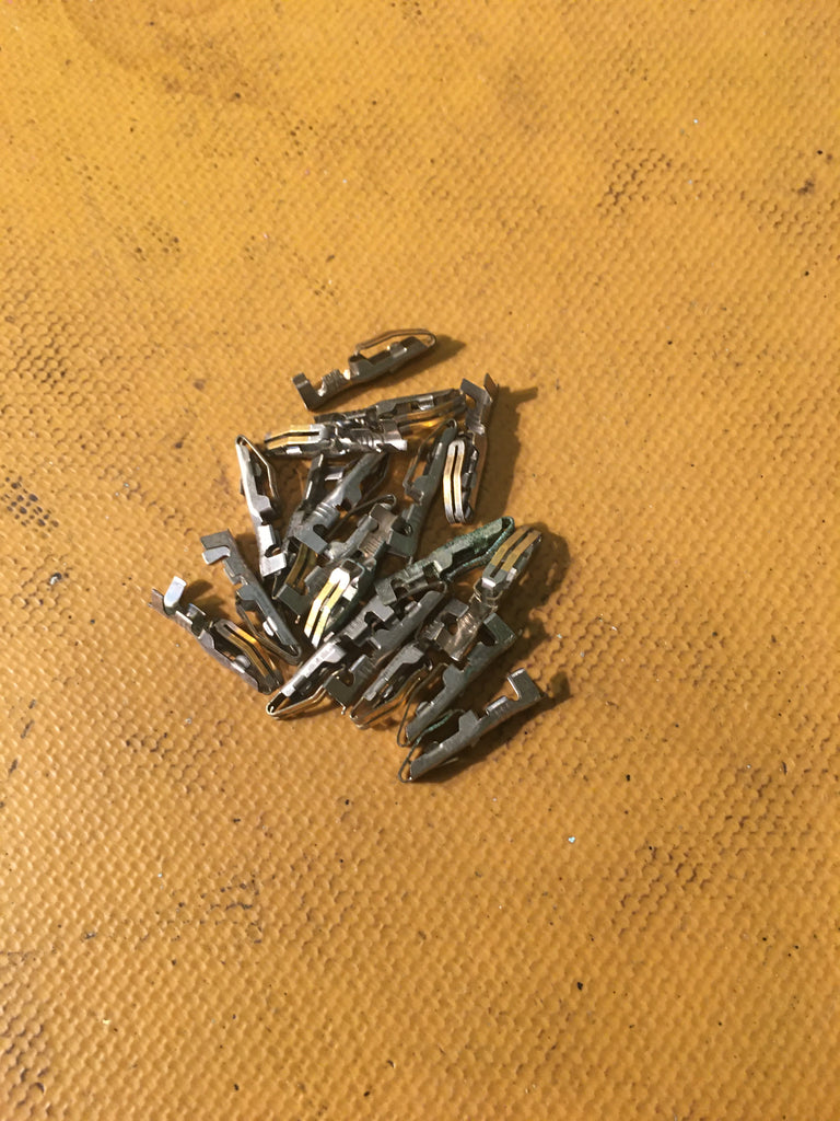 20, King Small Part: 030-1107-00 aka 030-01107-0000 install pins.