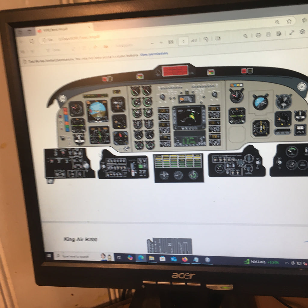 CAE Beechcraft King Air 200 Pilot Training Manuals on USB Stick.