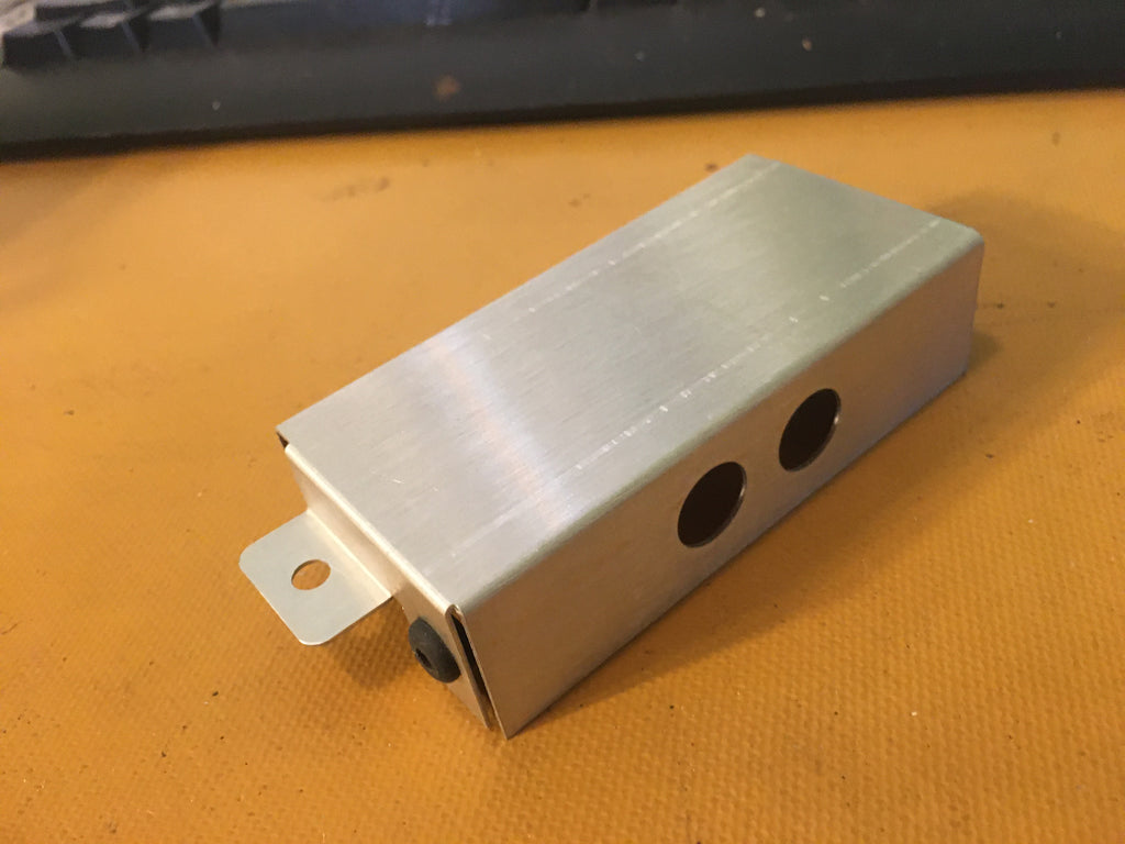 King Radio Small Part:  047-2257-01 aka 047-02257-0001 Heat Shield Bracket, NOS.