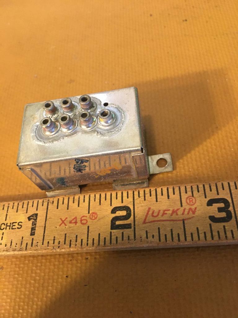 King Radio Small Part:  047-4090-05 aka 047-04090-0005 aka 245-04090-0005, RF Shield, NOS.