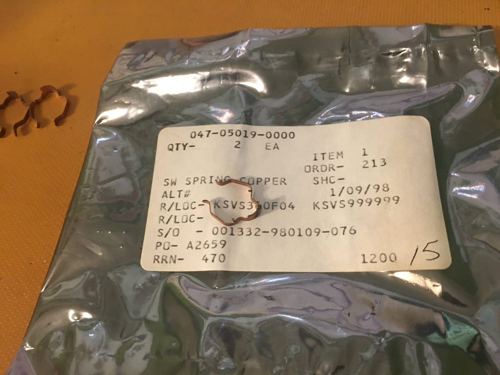 King Radio Small Part:  047-5019-00 aka 047-05019-0000 Spring, NOS.