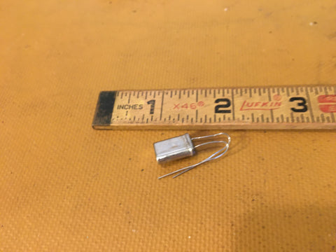 King Radio Small Part:  044-0012-01 aka 044-00012-0001, 13.8mhz Crystal.  NOS.