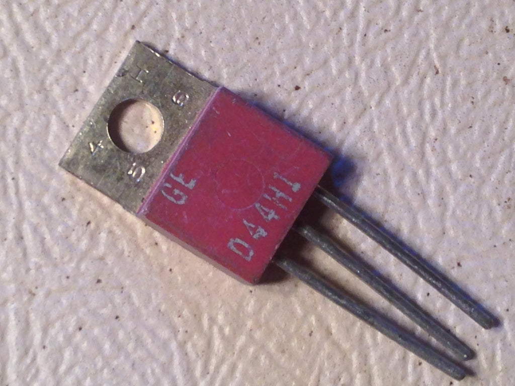 King Radio Small Part:  007-00230-0000 aka 007-0230-00 Transistor.  NOS,  Circa 1970, 1980, 1990.